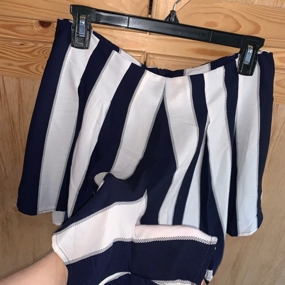 Trac NWT navy blue/white wide leg flowy boho shorts size L - Picture 4 of 6
